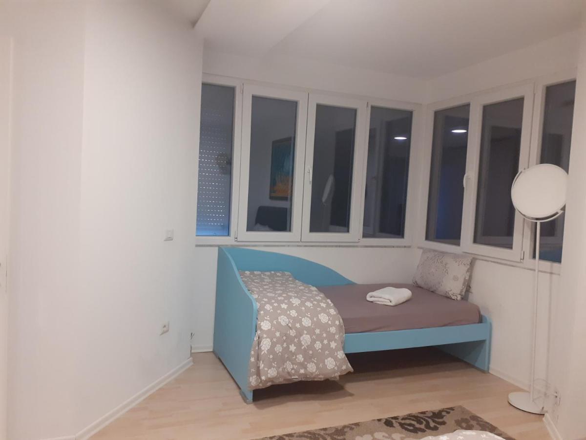 Lake View Apartment ティラナ エクステリア 写真